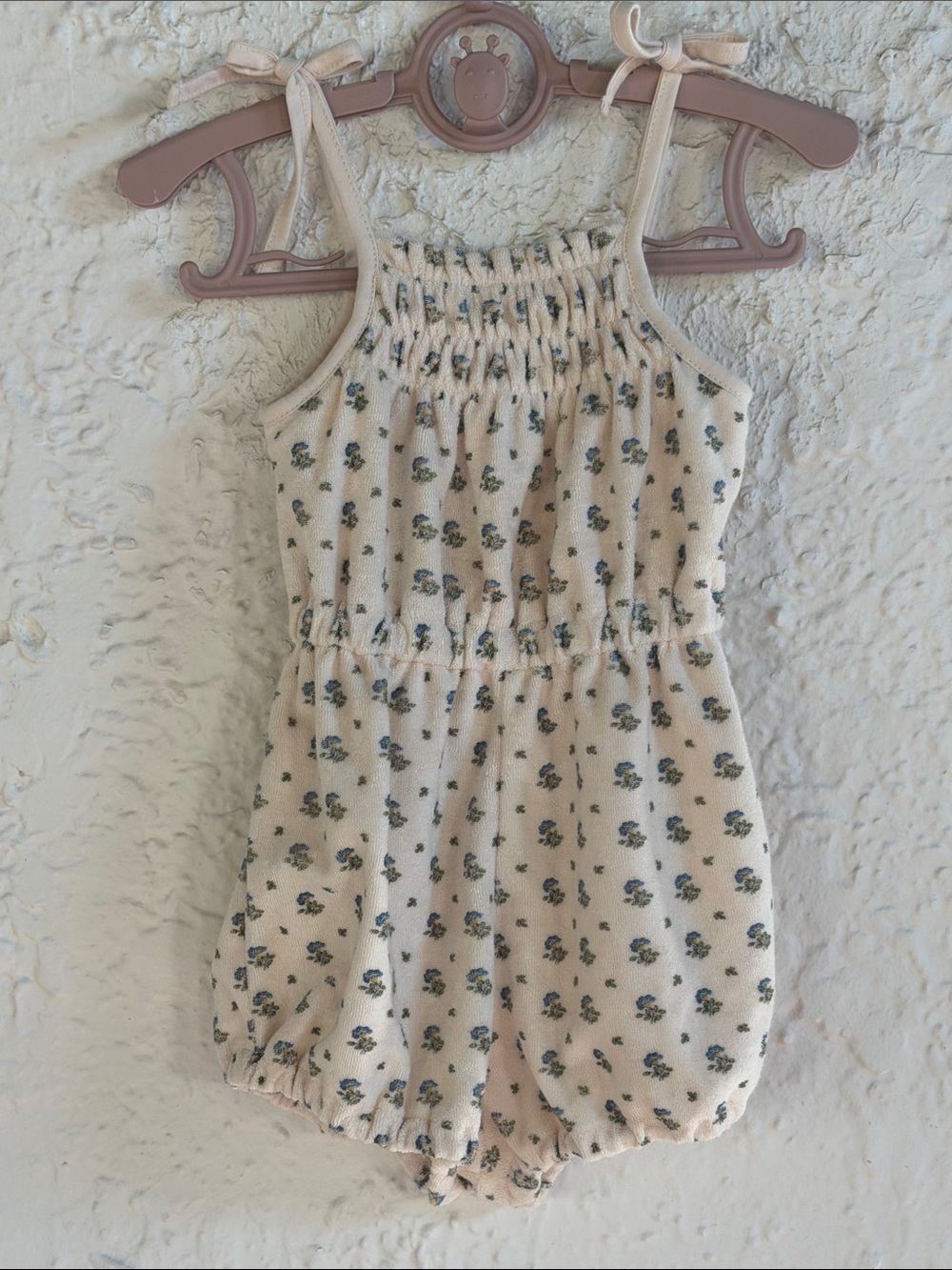 Emile et Ida Cream Romper / Jumpsuit in “flowers print” terry cloth. Size 2